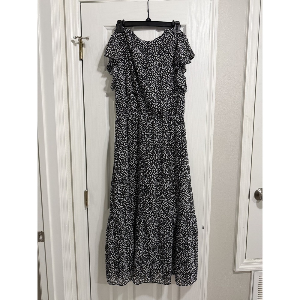 BTFBM Womens Boho Midi Dress Medium Black White Floral V Neck Ruffle Sleeve NWT